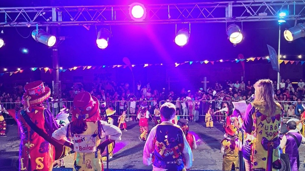 Esta noche continúa el Carnaval de Mi Tandil